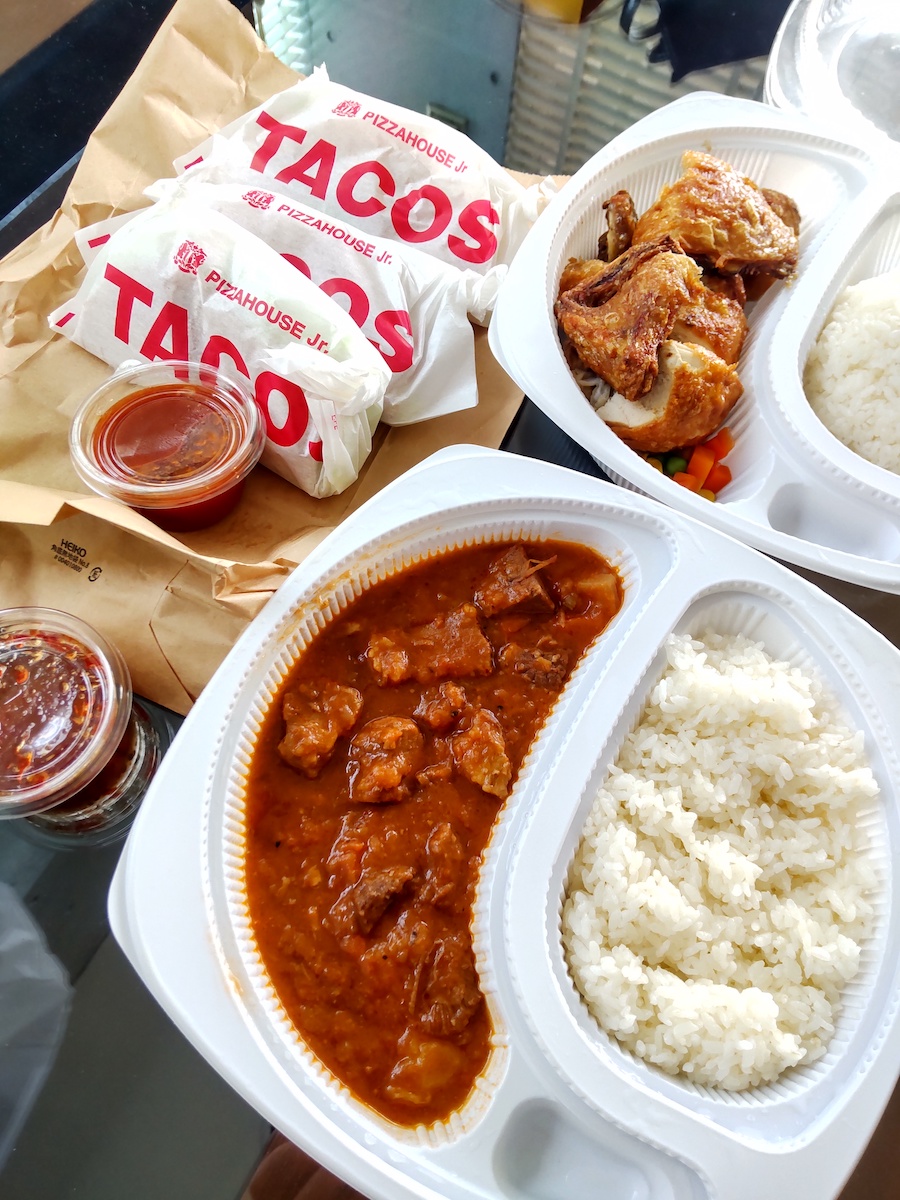 Dishes of Pizza House Jr.